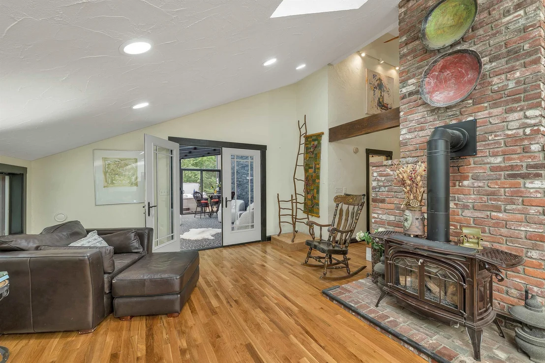 Photo of 125 Castle Hill