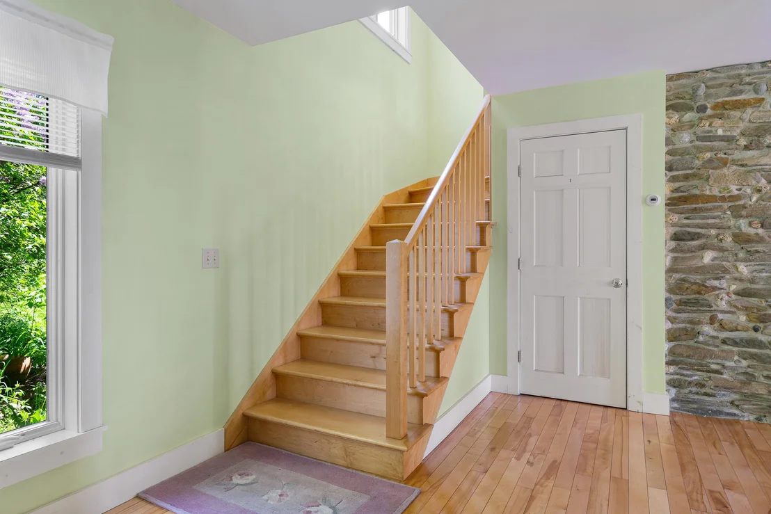 Photo of 1078 Brook