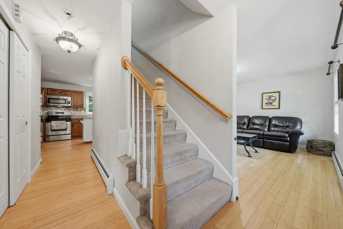 Photo of 298 Stocker Pond