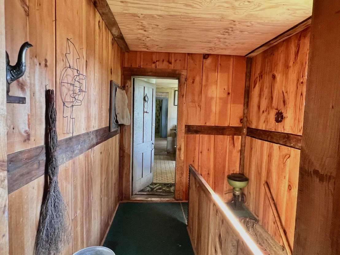 Photo of 575 Somers