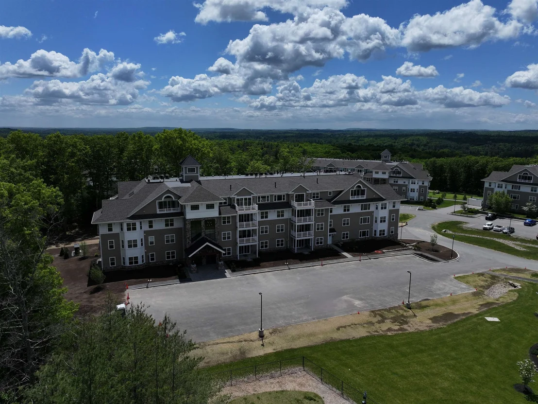 Photo of Unit 404 at 4 Longview