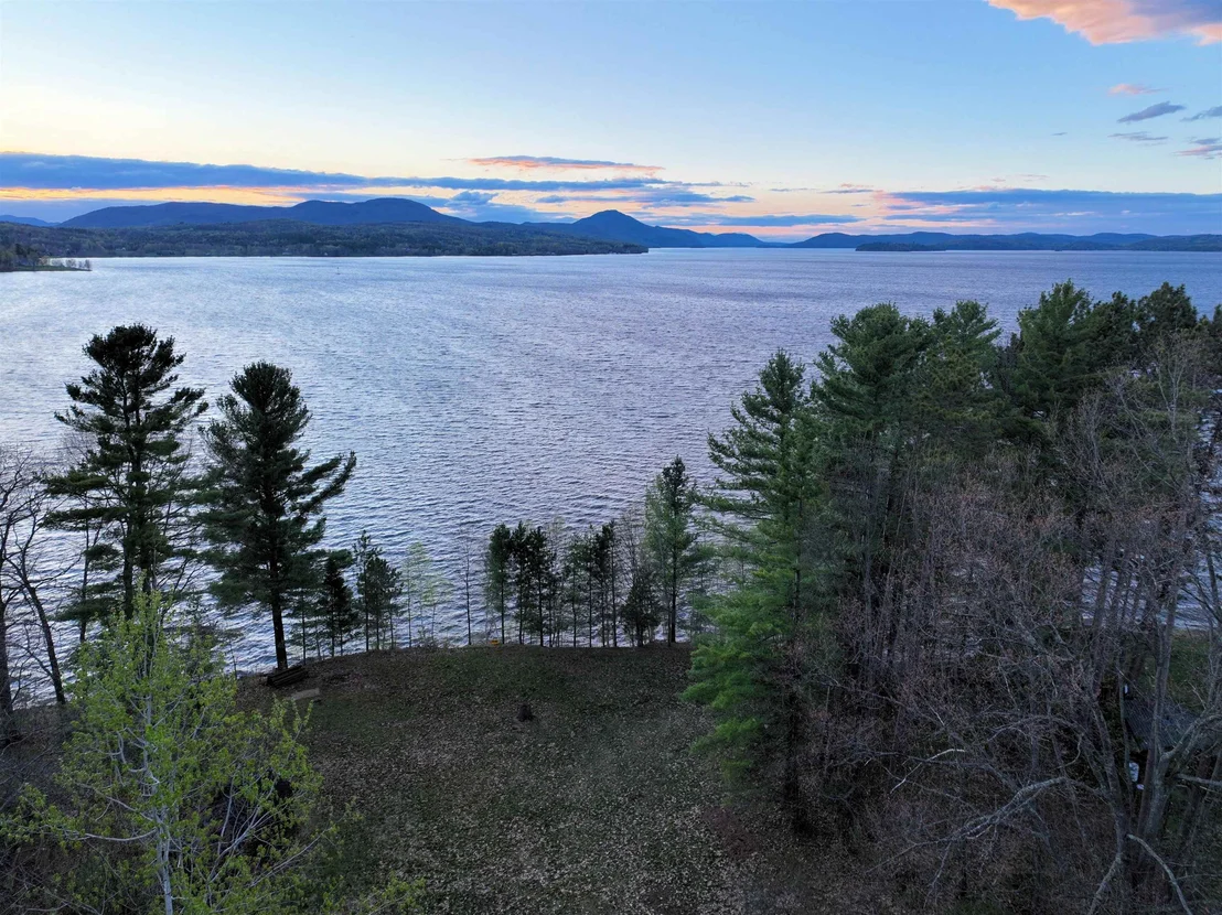 Photo of 1413 Bluff