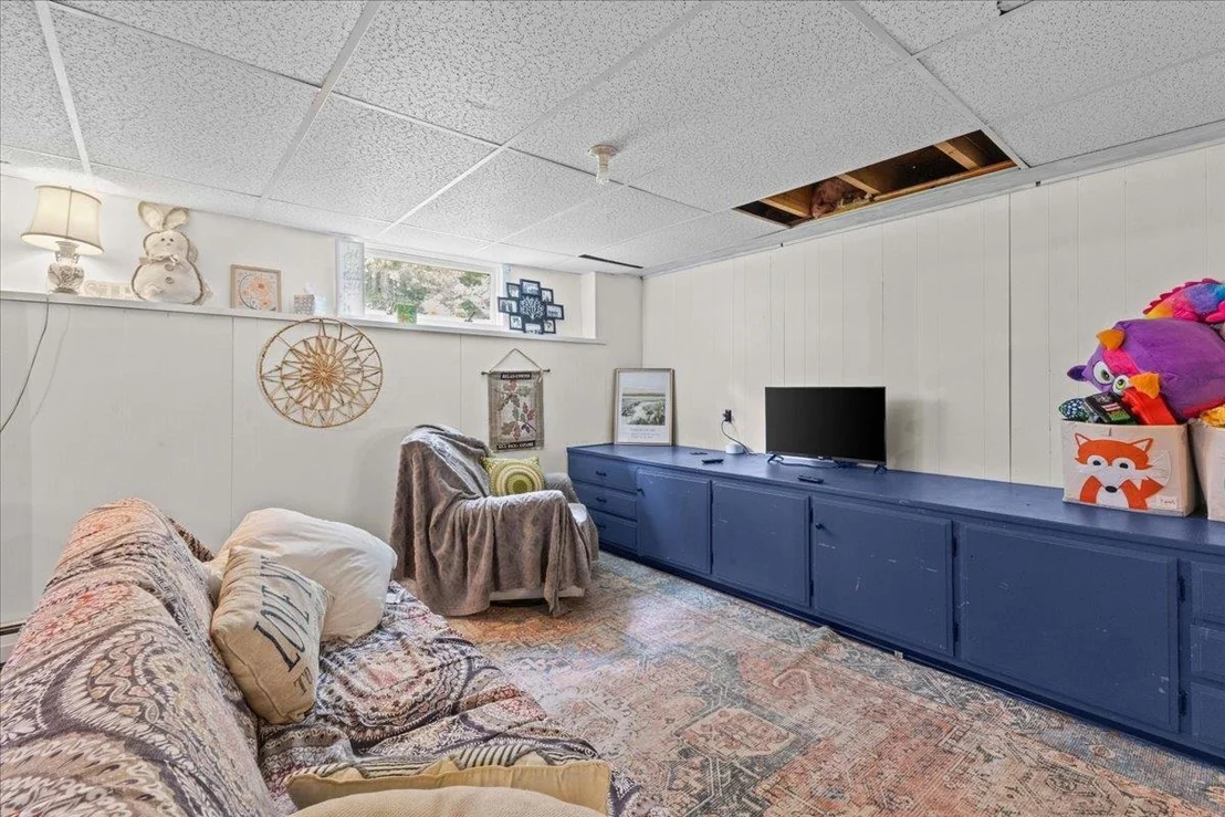 Photo of 6 Edgewood