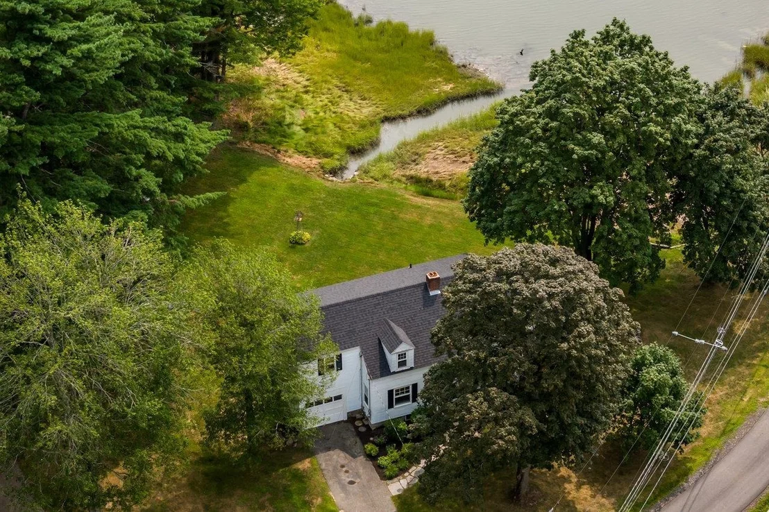 Photo of 354 Dover Point