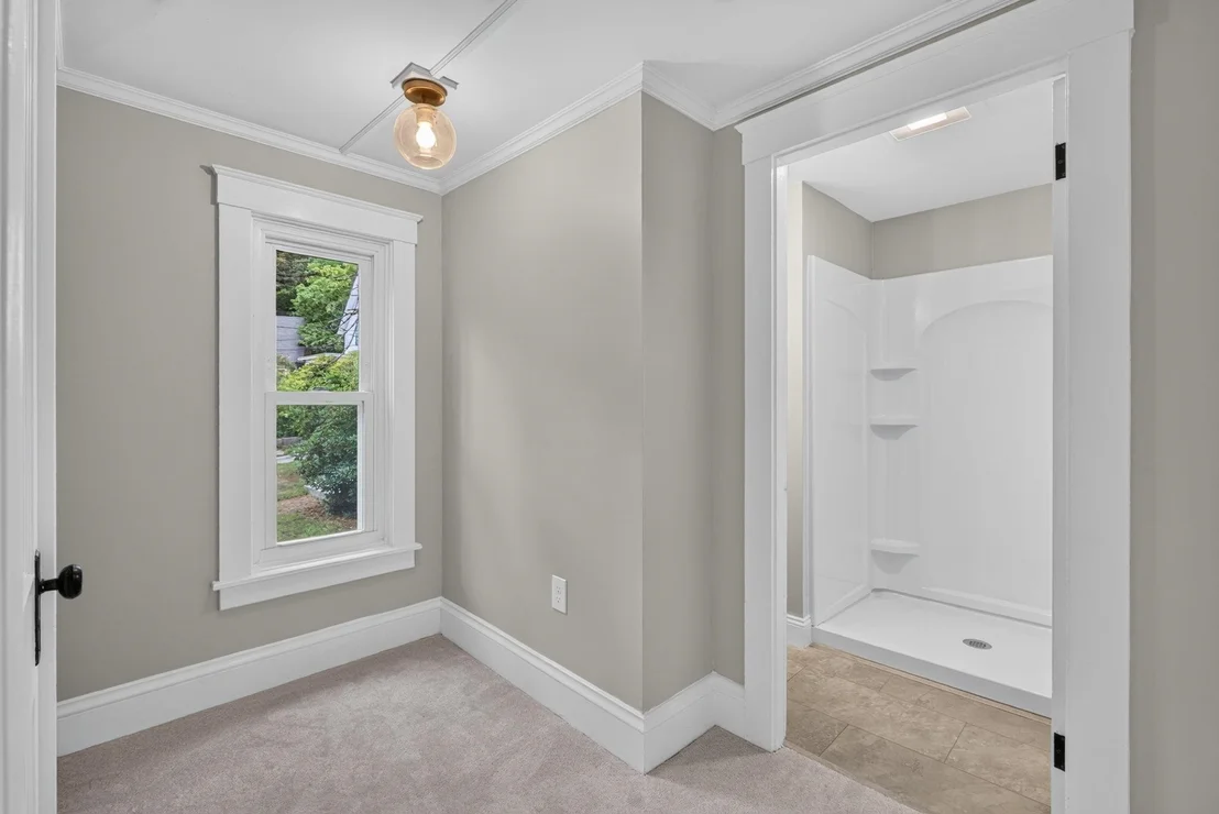 Photo of 16 Palm