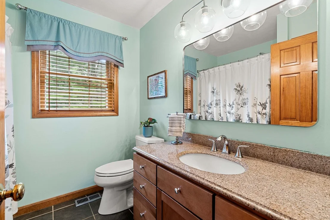 Photo of 52 Oak Hill