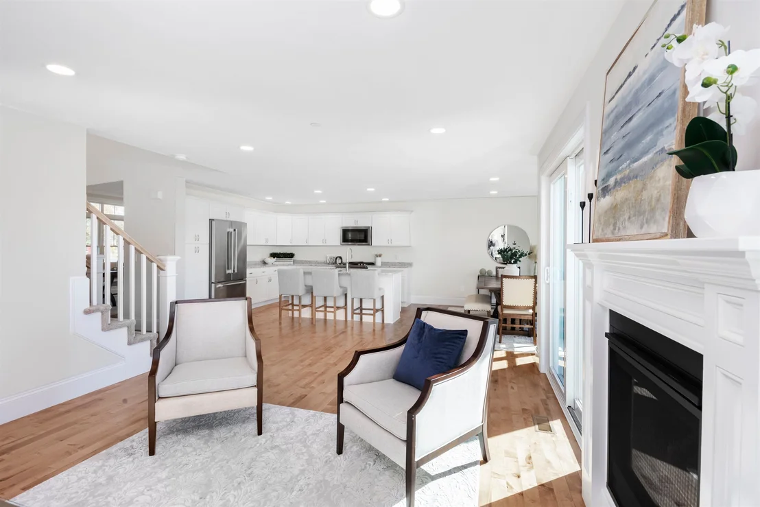 Photo of 8 Acadia