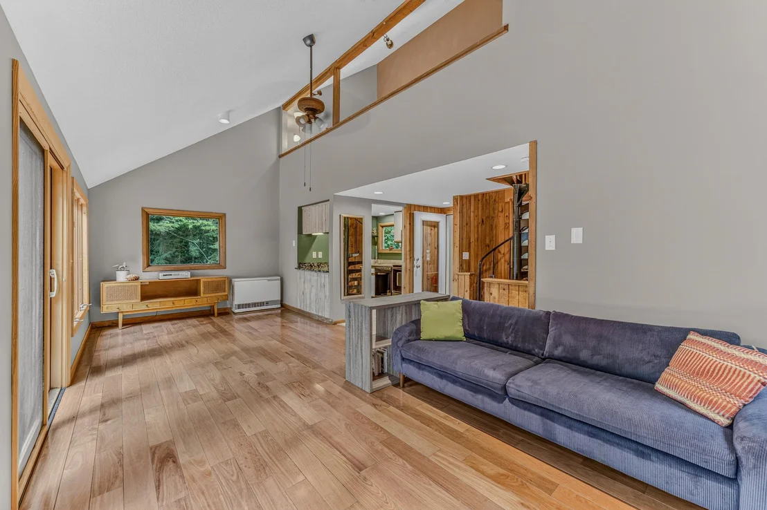 Photo of 246 Snowood