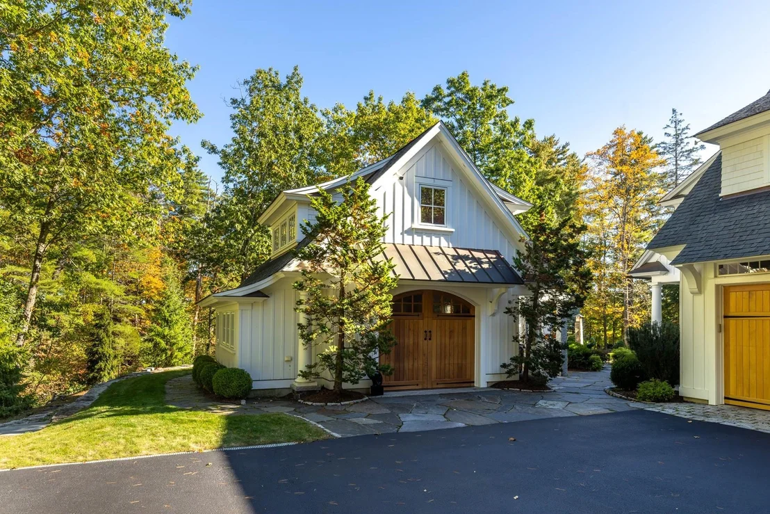 Photo of 24 WISTERIA