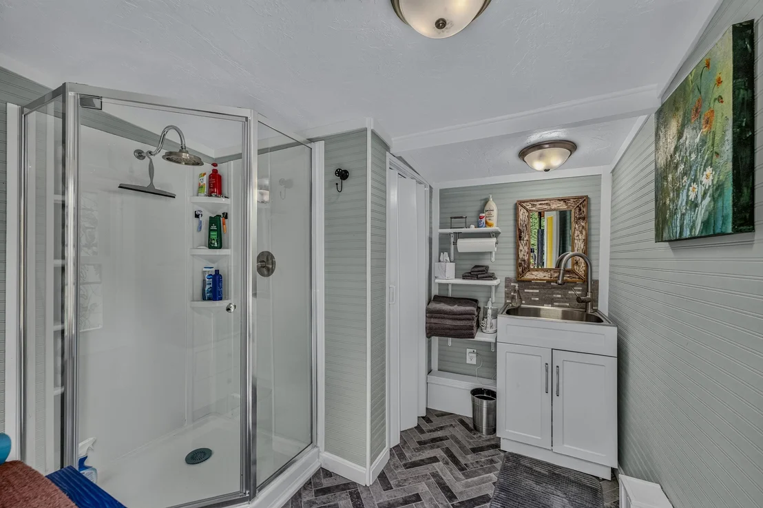 Photo of 180 Mill Brook