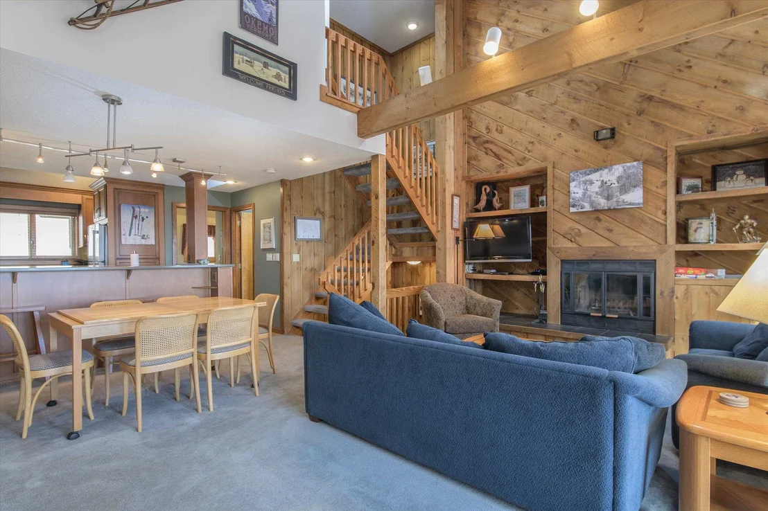 Photo of Unit 36E at 320 Okemo Trailside