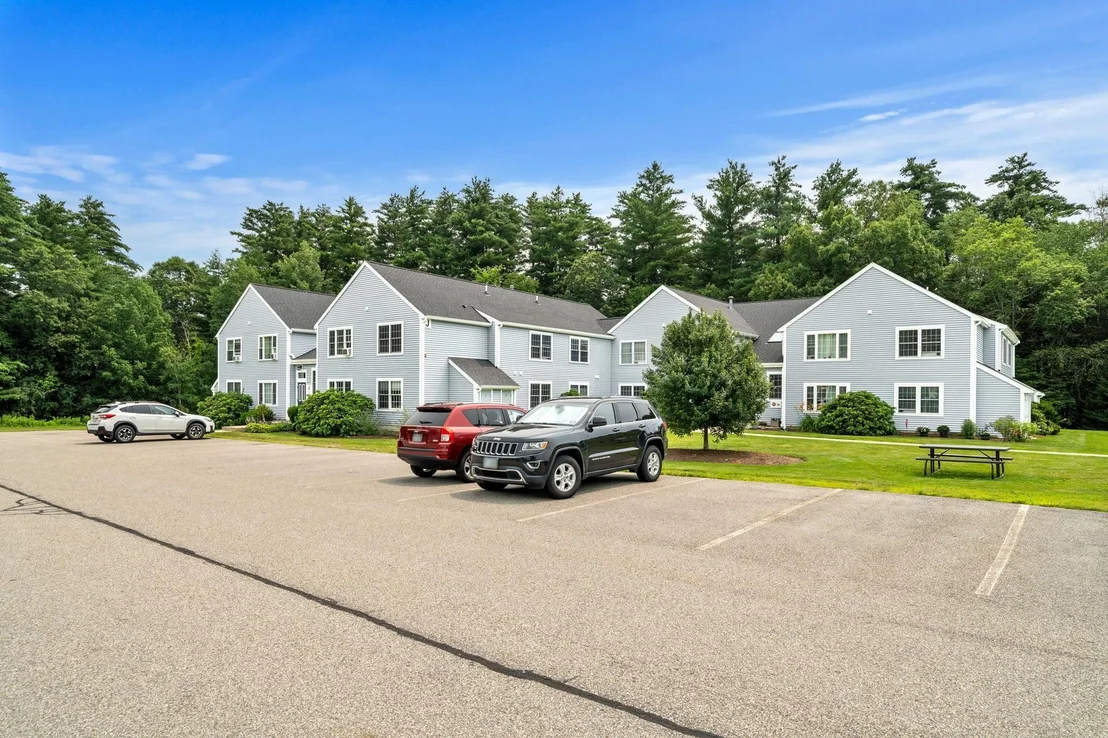 Photo of Unit J7 at 50 Brookside