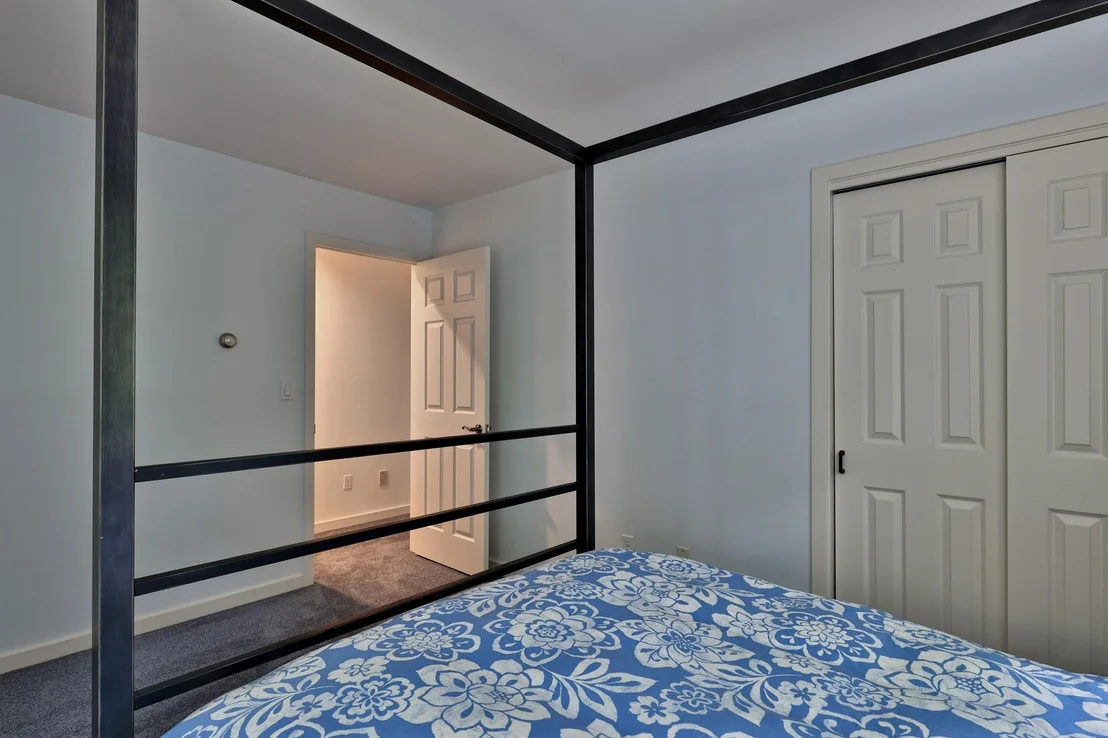 Photo of 58 Knoll