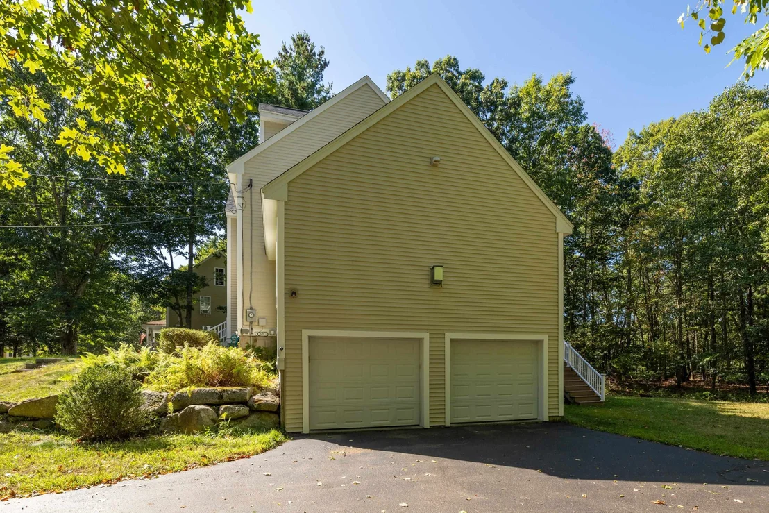 Photo of 33 PISCATAQUA
