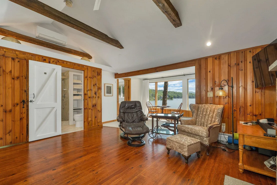 Photo of 41 Meaders Point