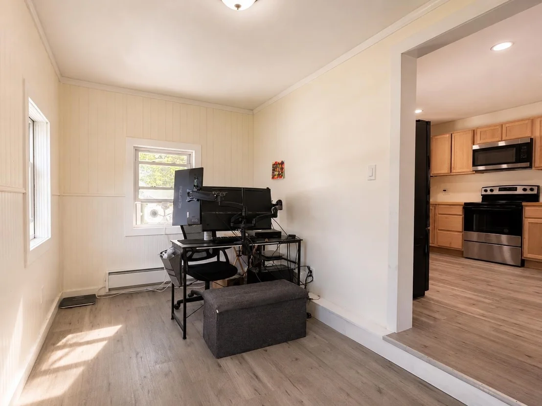 Photo of 270 Dorr