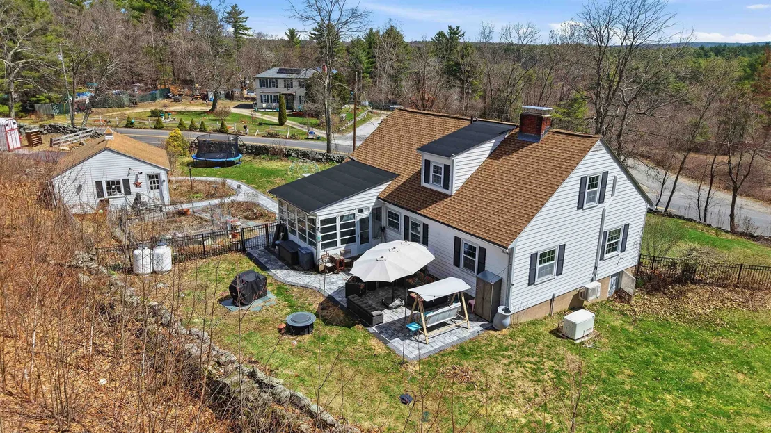 Photo of 209 Hooksett
