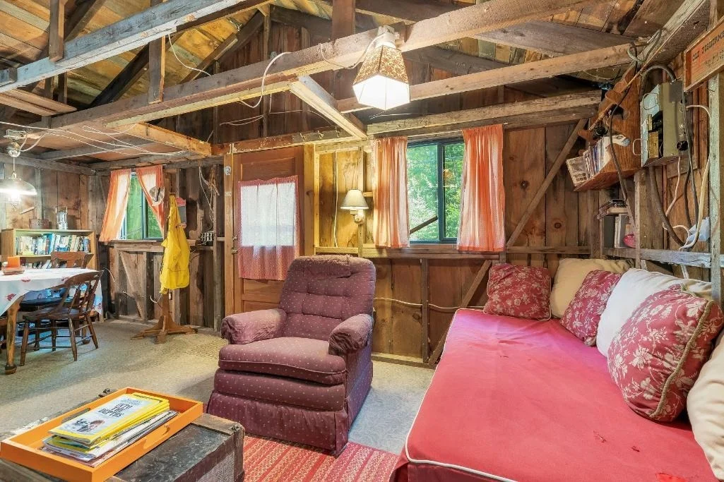 Photo of 32 Johnson Brook