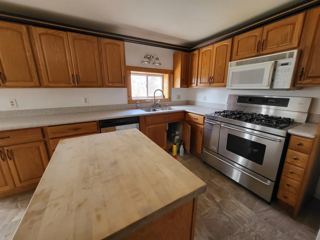 Photo of 1008 Luce
