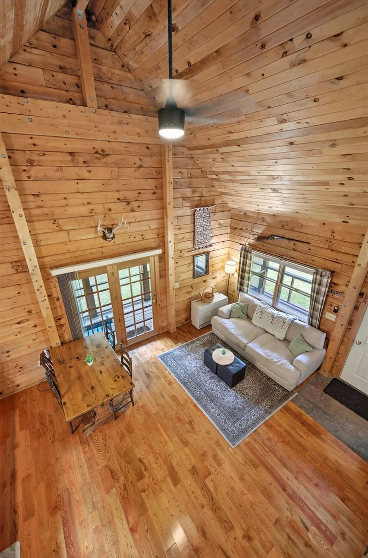Photo of 443 East