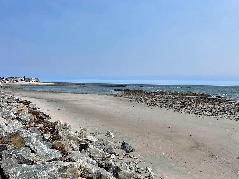 Photo of Unit 7 at 933 Ocean