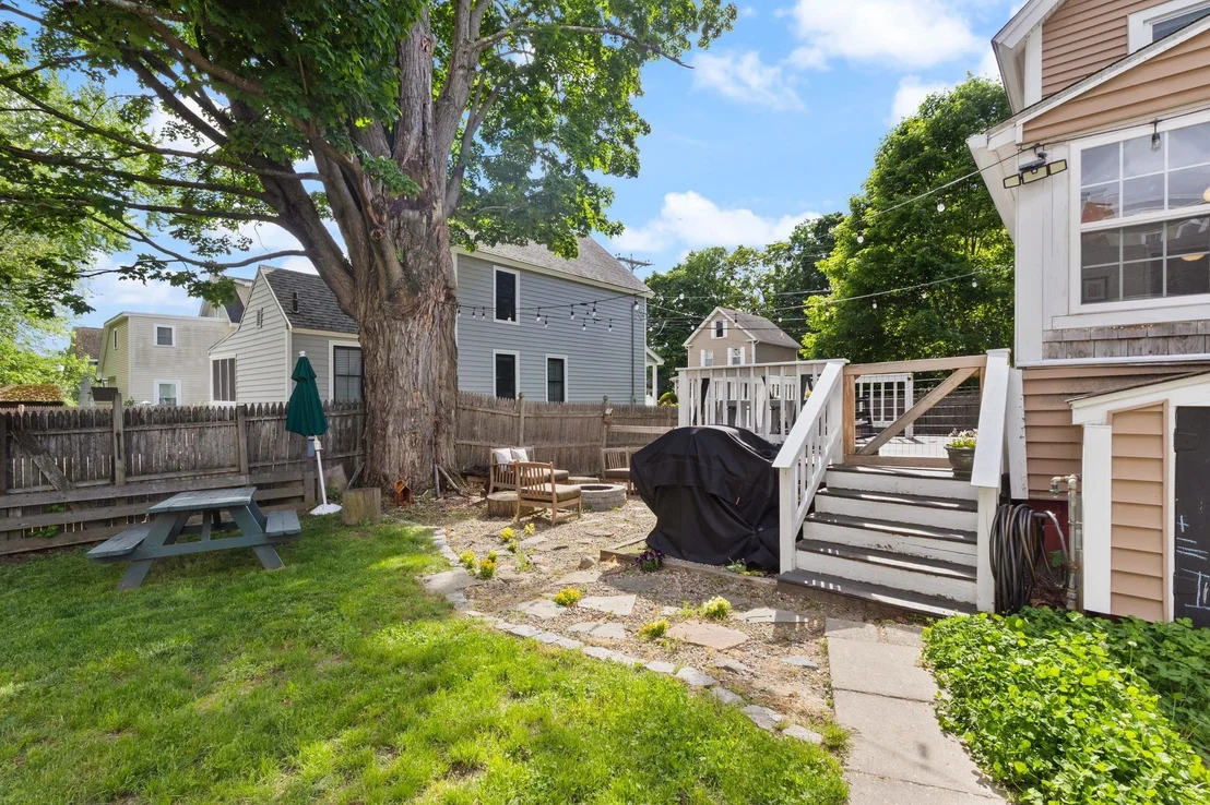 Photo of 14 Harvard