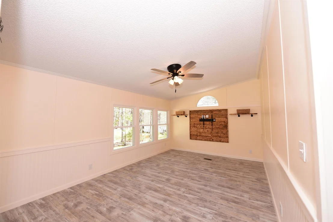 Photo of 74 Lamplighter