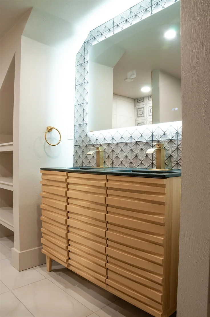 Photo of 228 Cavendish Gulf