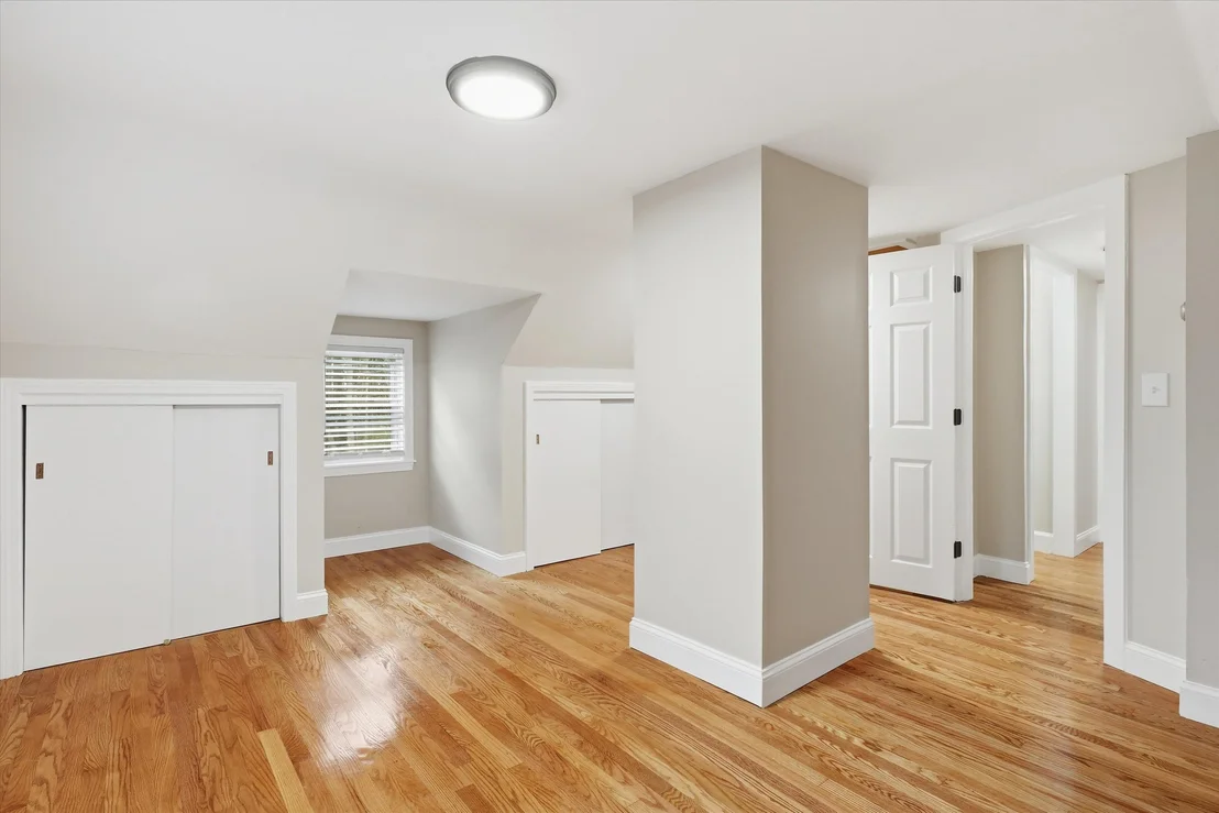 Photo of 293 Lawrence
