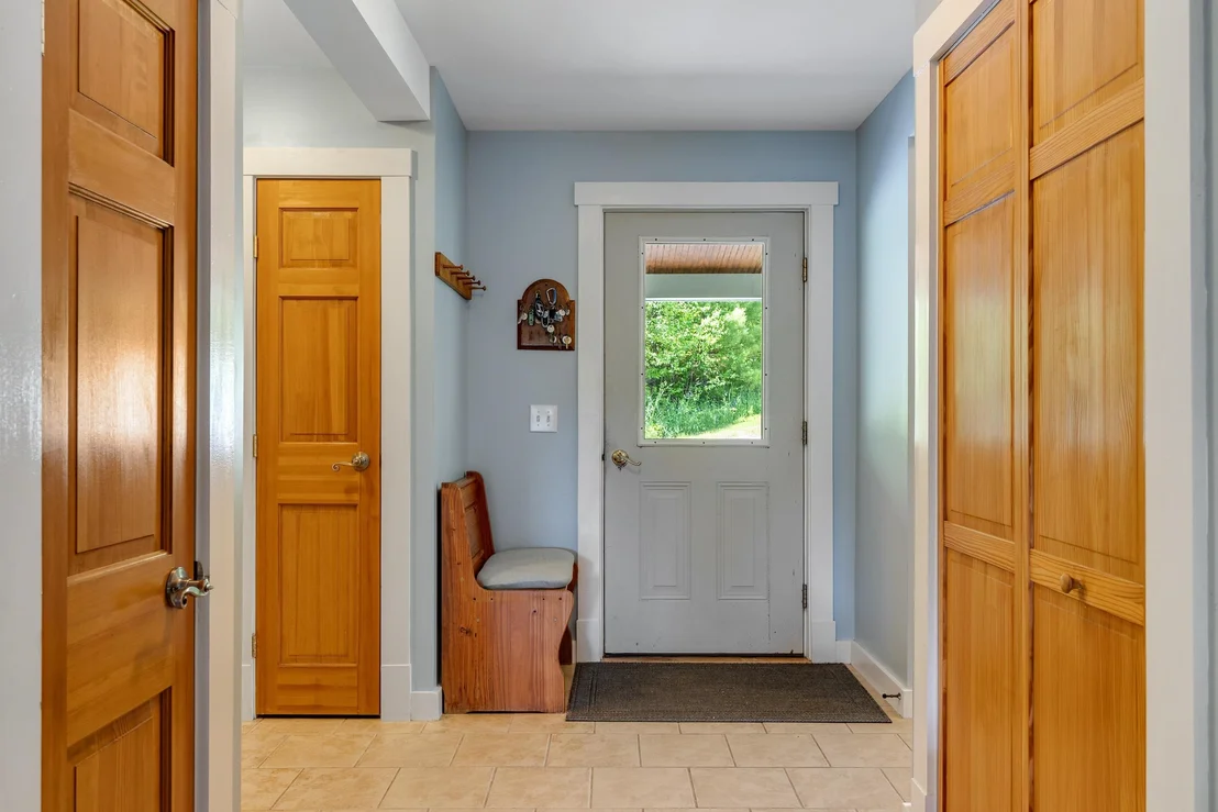 Photo of 1012 Hallstrom