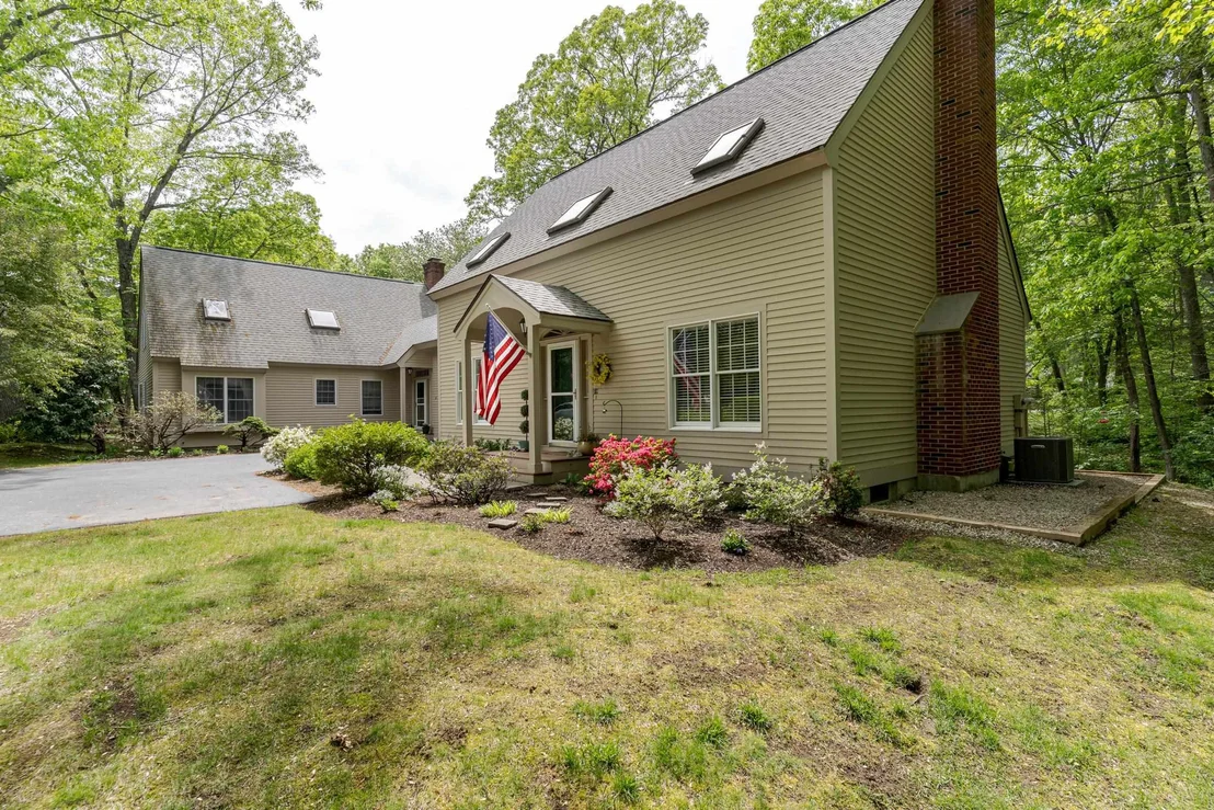 Photo of 59 Stratham Green