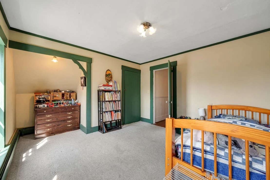 Photo of 546 Anderson