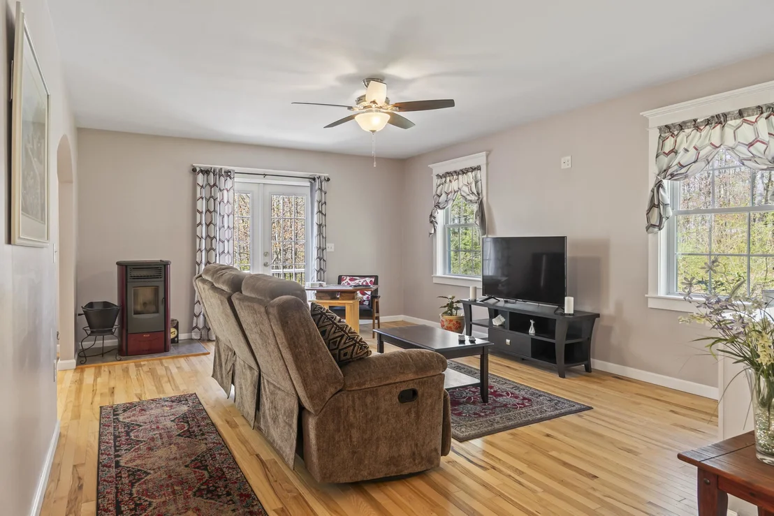 Photo of 80 Maple