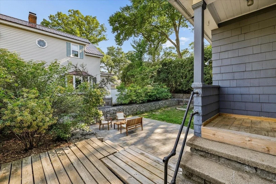 Photo of 838 Maple