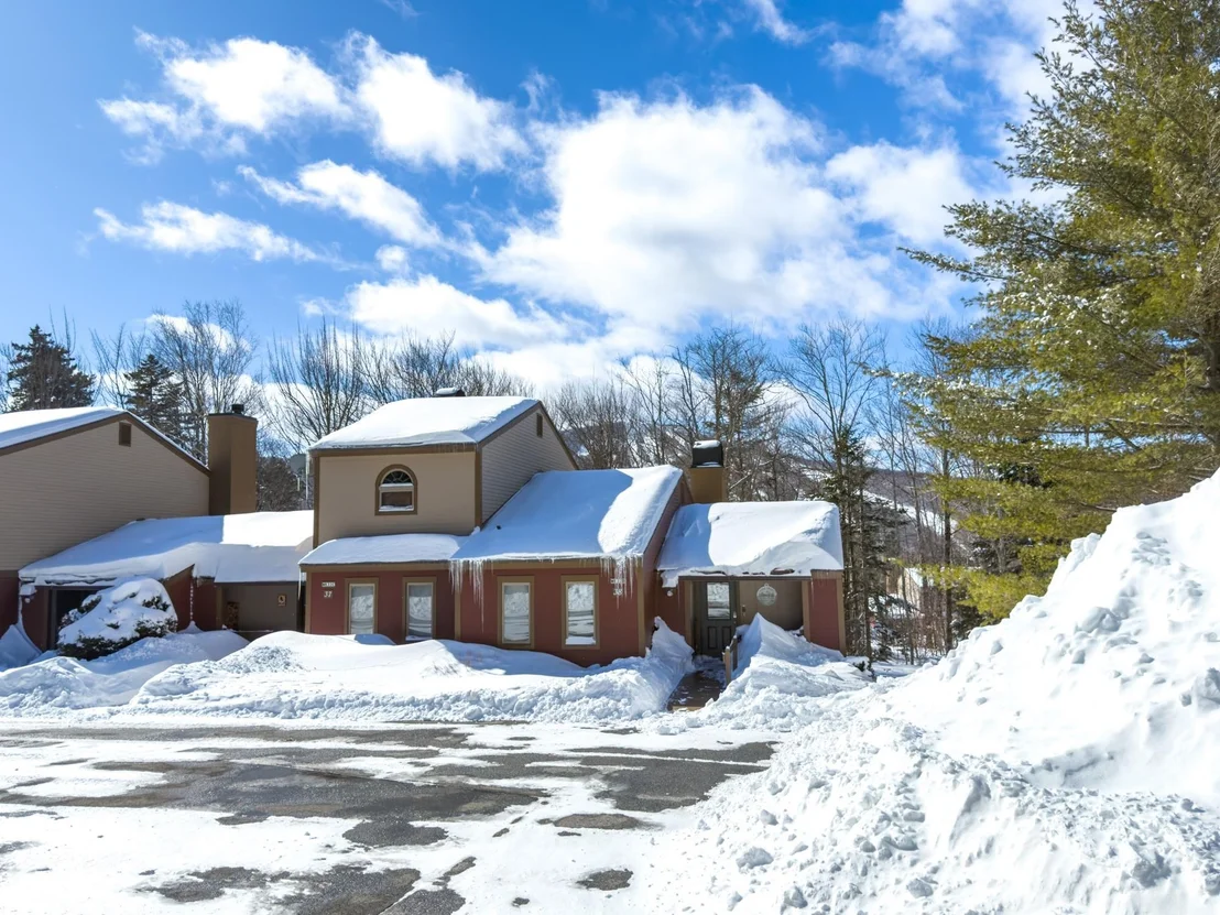 Photo of Unit 38 at 33D White Oaks