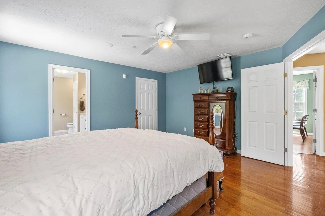 Photo of 17 Mcqueston
