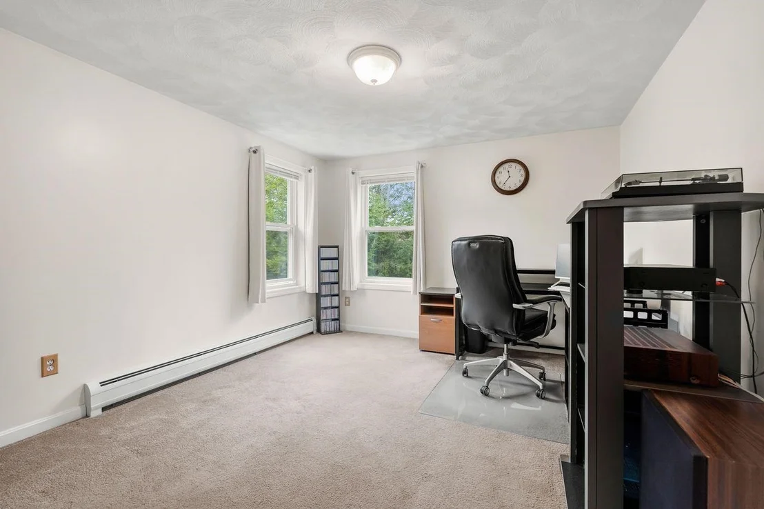 Photo of 496 Loudon