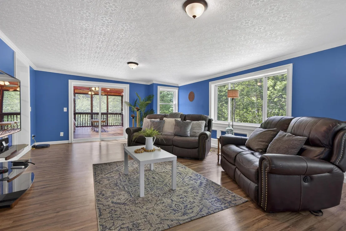 Photo of 112 Shaker