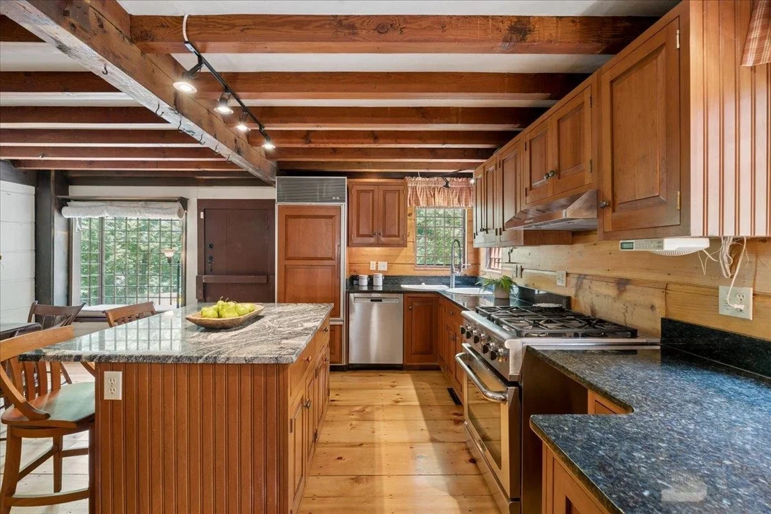 Photo of 14 Walnut Hill