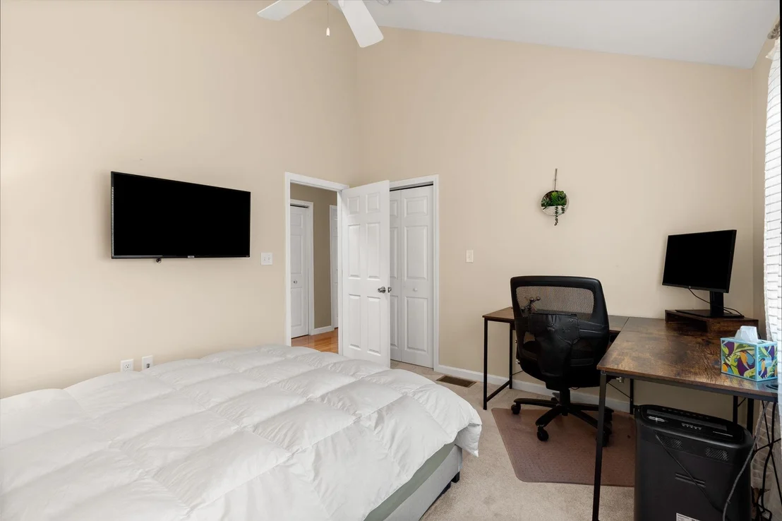 Photo of 2 Riverwoods