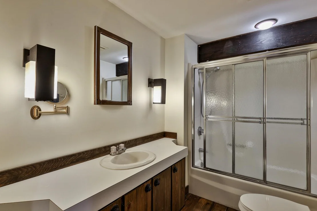 Photo of 212 Falcon Loop East