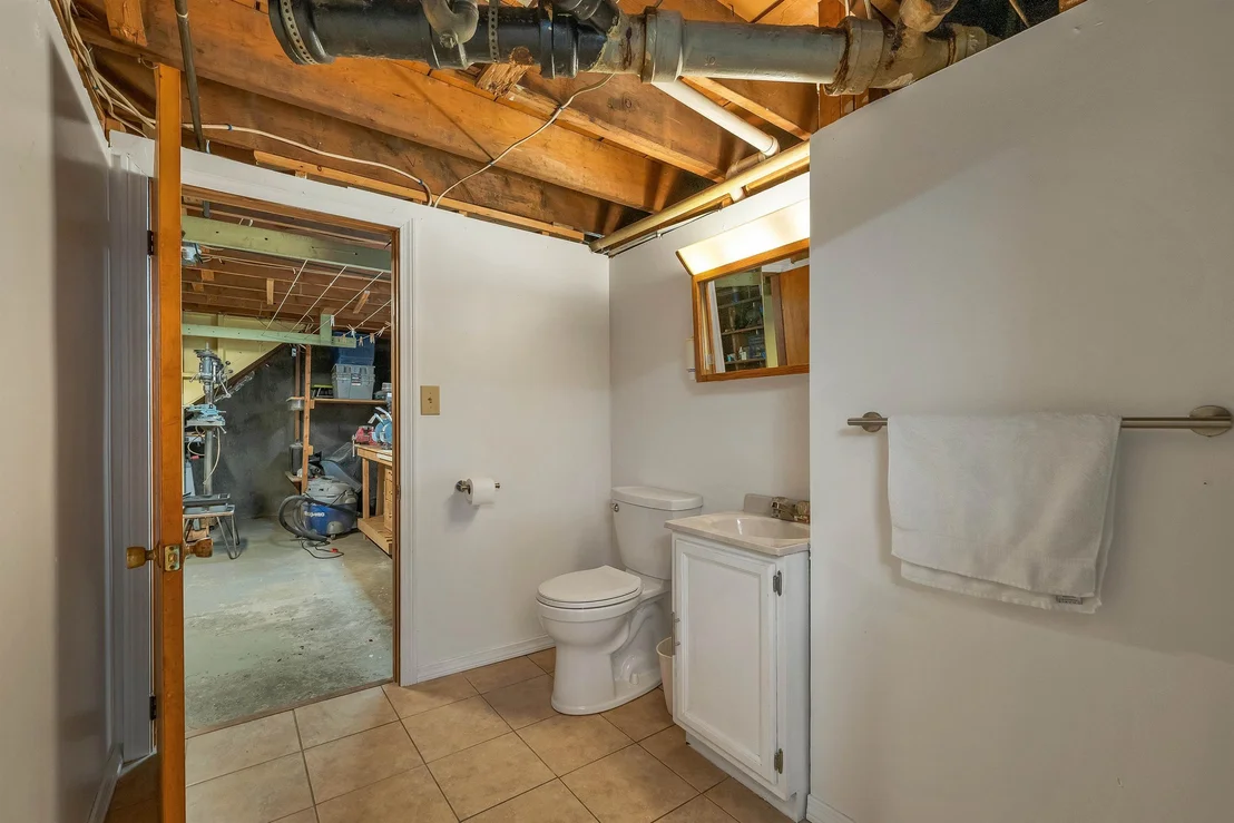 Photo of 21 Acton