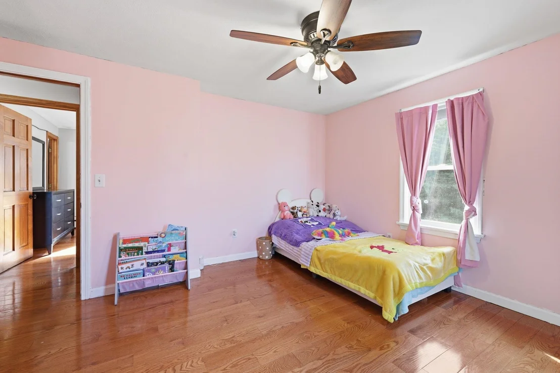 Photo of 12 Constance