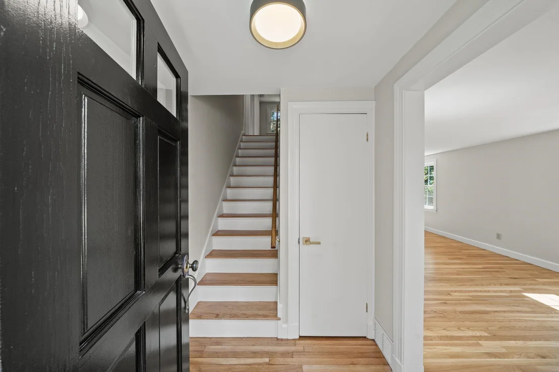 Photo of 9 Hillside