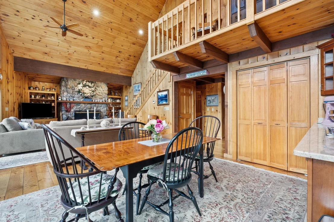 Photo of 164 Fox Run