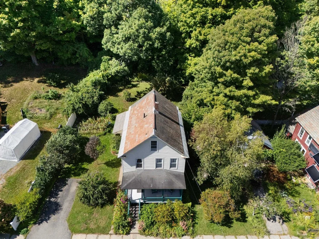 Photo of 19 Blakeslee
