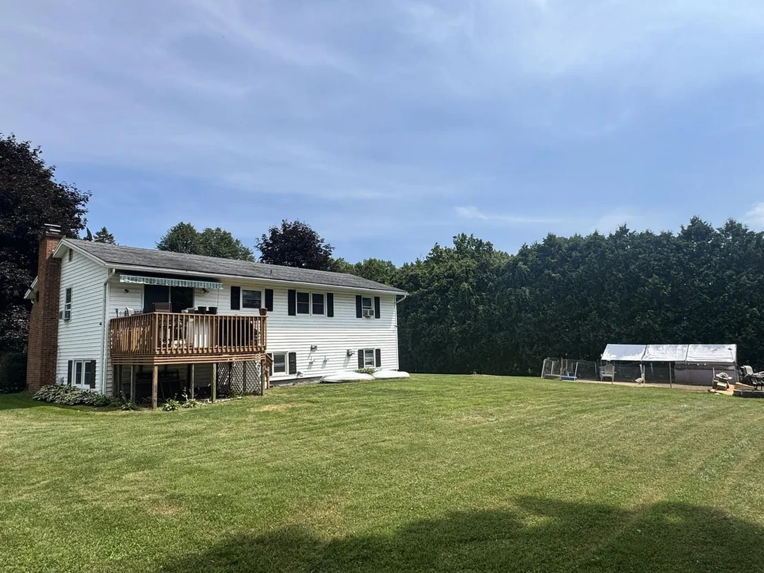 Photo of 410 Hullcrest