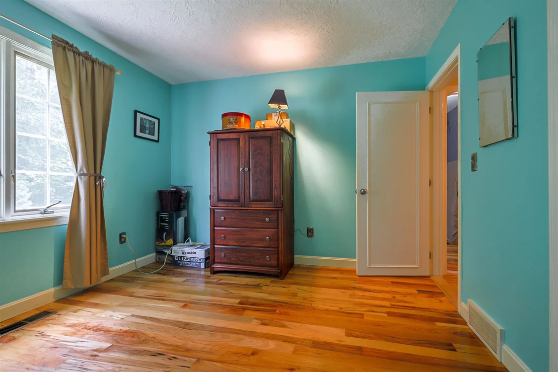 Photo of 20 Buttonwood
