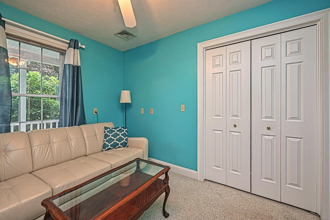 Photo of 72 Tenney
