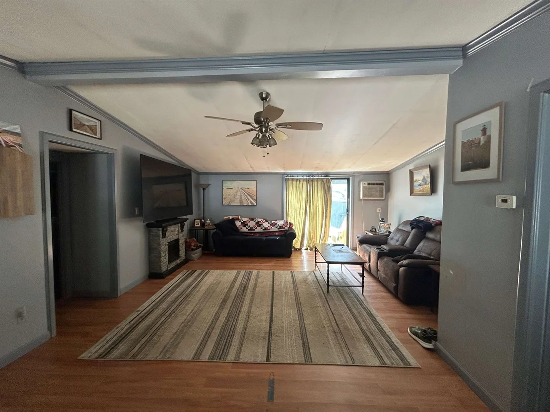Photo of 49 Limestone